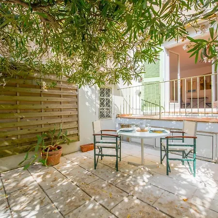 Suitelowcost Les Lauriers - Place Des Lices Daire Saint-Tropez