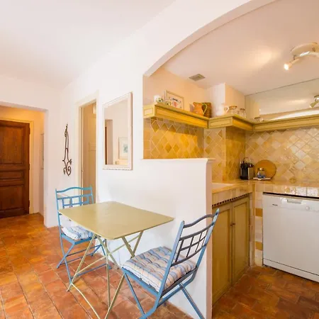 Suitelowcost Les Lauriers - Place Des Lices