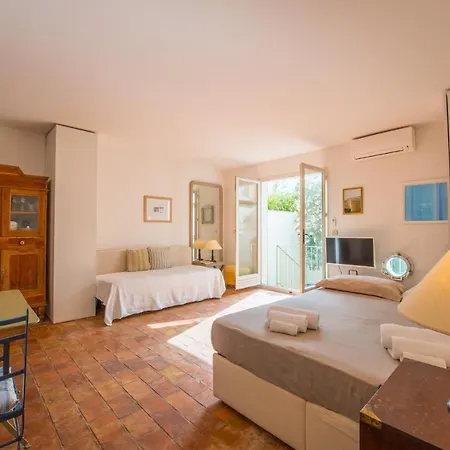Suitelowcost Les Lauriers - Place Des Lices