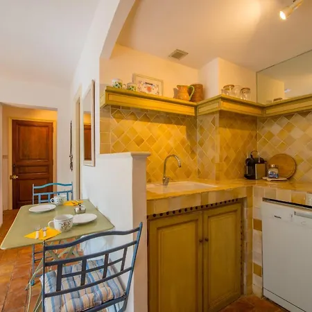 Suitelowcost Les Lauriers - Place Des Lices Lejlighed Saint-Tropez